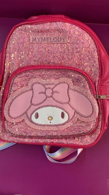 MOCHILA SANRIO LUZ