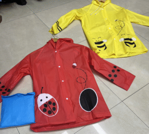 IMPERMEABLE INFANTIL